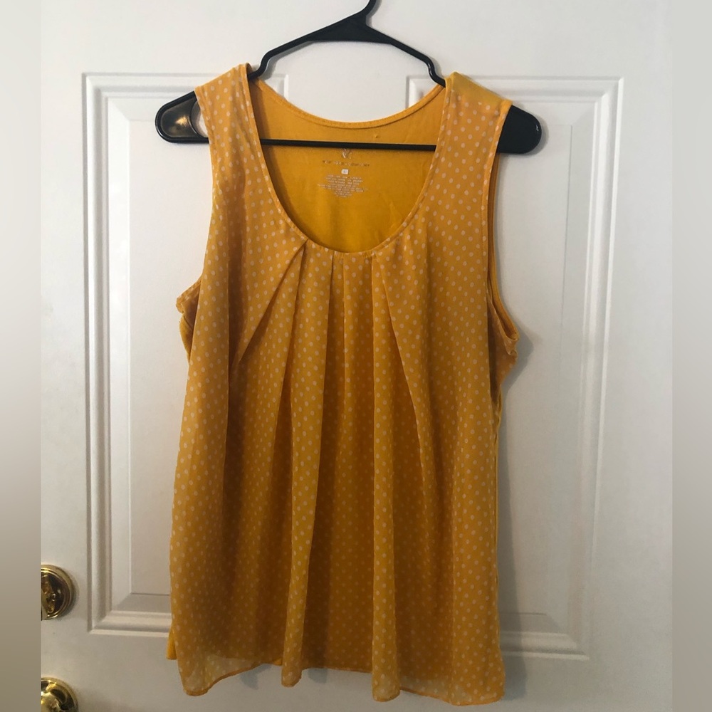 New York & Company Yellow Polka Dot Sleeveless women’s size Large Top